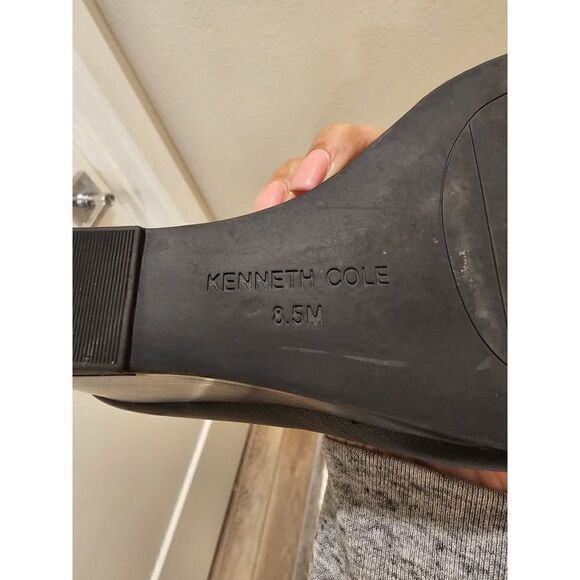 Kenneth Cole Merrick Black Leather Wedge Size 8.5 - Picture 8 of 10